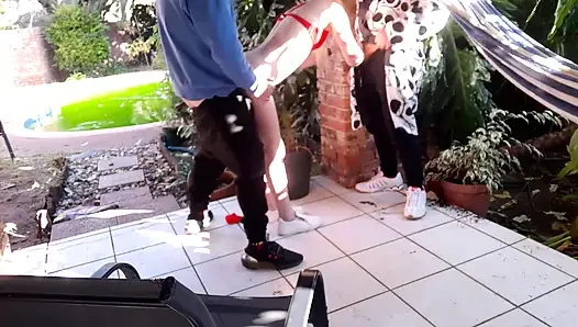 Stiefschwester mag ficken und lutschen