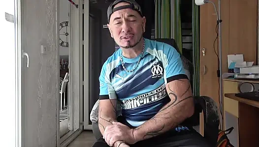 SEXY HURE MIT DICKEN MÖPSEN WIRD ROH VON MUSCHI UND ANAL MIT FREUNDEN OHNE GUMMI GEFICKT