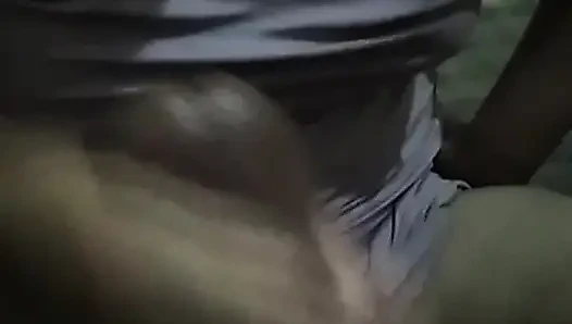 Angel aldatmak için komşularını baştan çıkarmaya çalışıyor