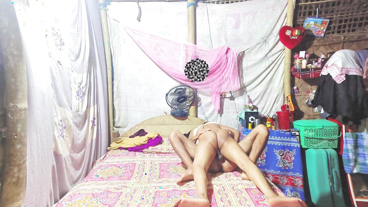 Sexy' babi 18 Year Old Girl First Time Sex Hardcore Orgasm Desi Indian Boy & Girl Village Fuck the best babi