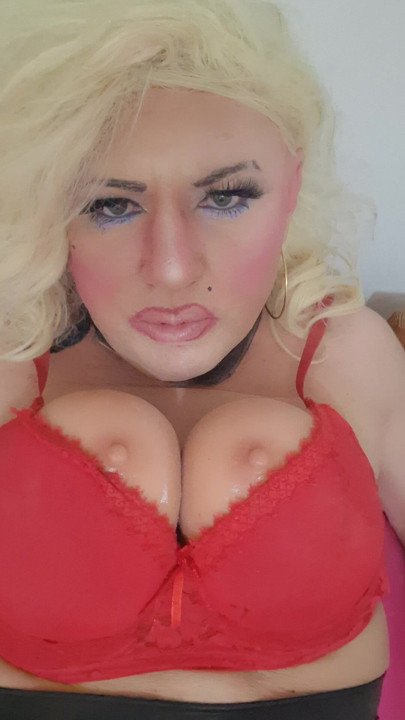 Laura Whore teasing you to get her FUCK