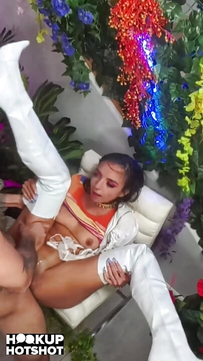 Sasha tatcha gặp gỡ nade khó chịu để làm tình qua đường lỗ hậu cực độ!