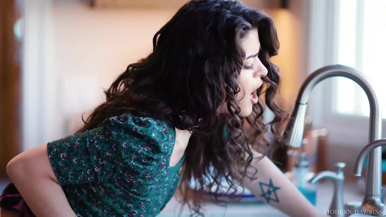 Modern-Day Sins - 两次性人妻Victoria Voxxx免费中出让丈夫开心！