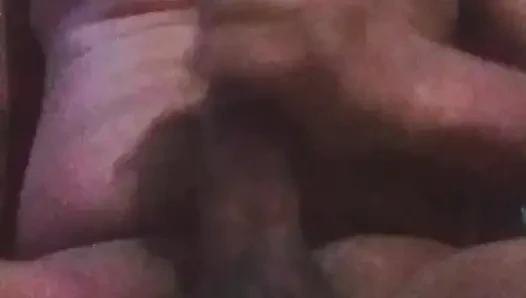 Büyük yarak boşalıyor, kremsi