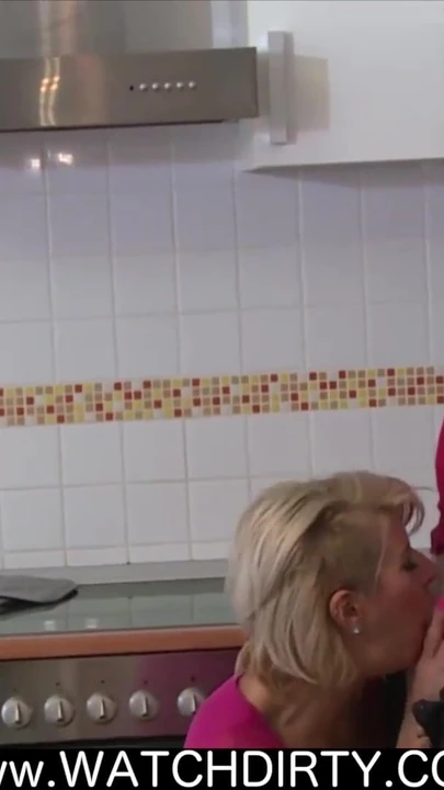 Detik penting dari "perhatikan - Lucah Milf Notgeile Jerman"