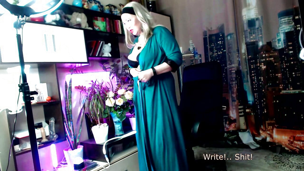 Fresca madura puta de webcam Aimee Caliente milf y un primer plano de su lujurioso coño.!. ))