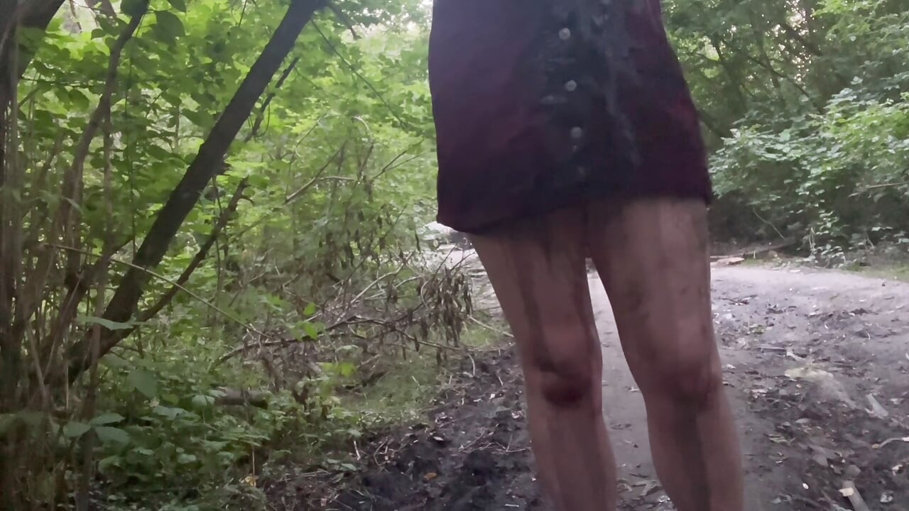 Pišanje, blato i bljeskanje blizu ceste
