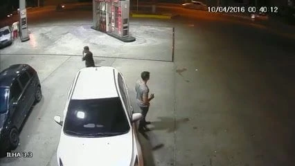 Capitao da PM fazendo boquete no posto de gasolina