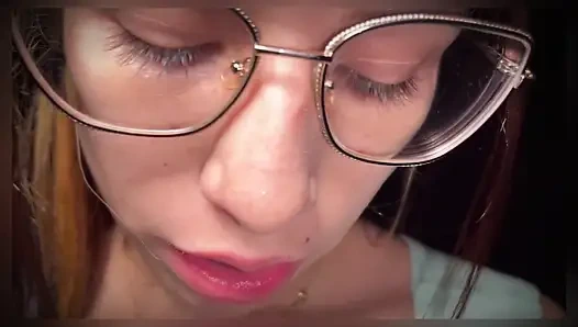 Uber'e oral seks ile ödeme yapıyorum ve binamın otoparkında seks yapıyorum