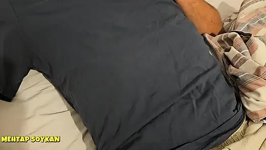 GENÇ OĞLAN, YAŞLI TEMİZLİKÇİ KADINI SİKTİ