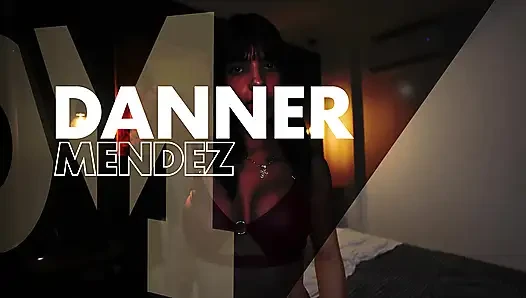 Ihr freund ging zur arbeit und sie begrüßte mich in dessous, damit ich ihr meinen ganzen schwanz geben konnte - Danner Mendez