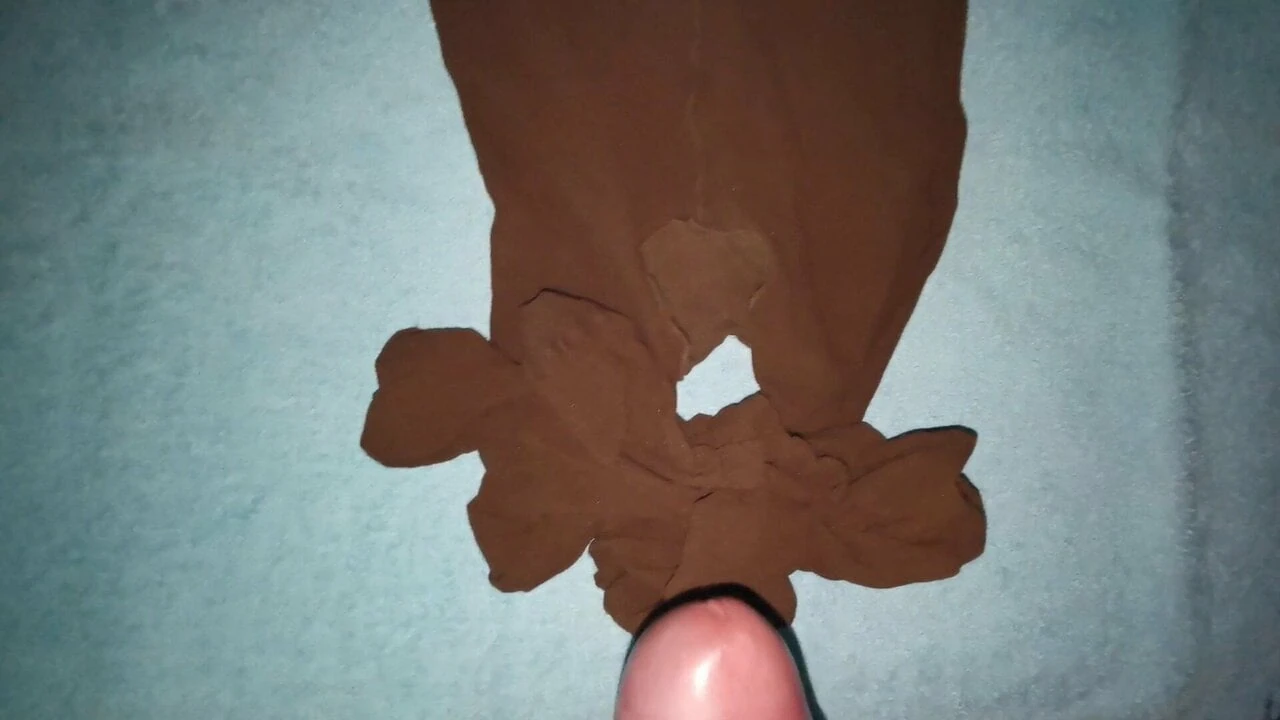 깨끗한 나일론 아줌마의 정액 - 정자 u ujninim cistim najlonkama