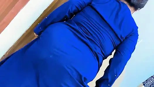 Caught the Muslim Arabian Big Ass & Huge Boobs Hot 18yo BBC Girl When She Was Preparing to Have Sex