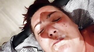 Chupita84 stellt sich vor und nimmt eine gesichtsbesamung