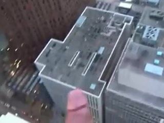 Минет и камшот на 43-м этаже с балкона