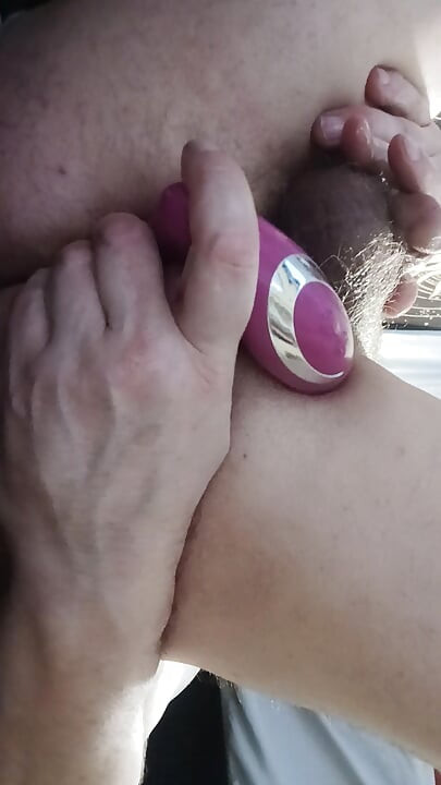 Self service pussy