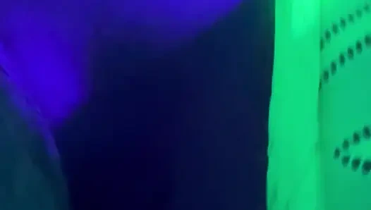 Zoey portland dientot habis-habisan sama kontol besar di klub malam