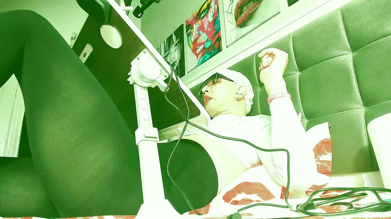 秘书说我太饥渴了
