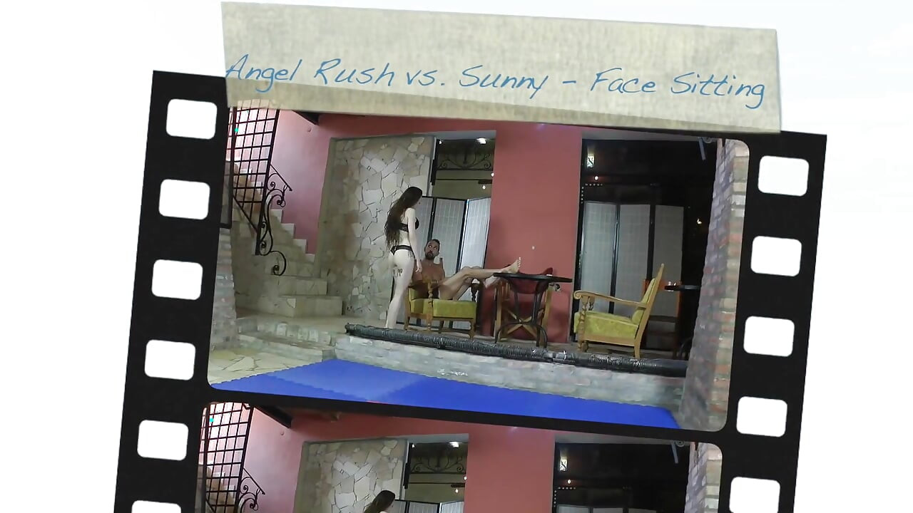Angel Rush Vs. Sunny, 비키니