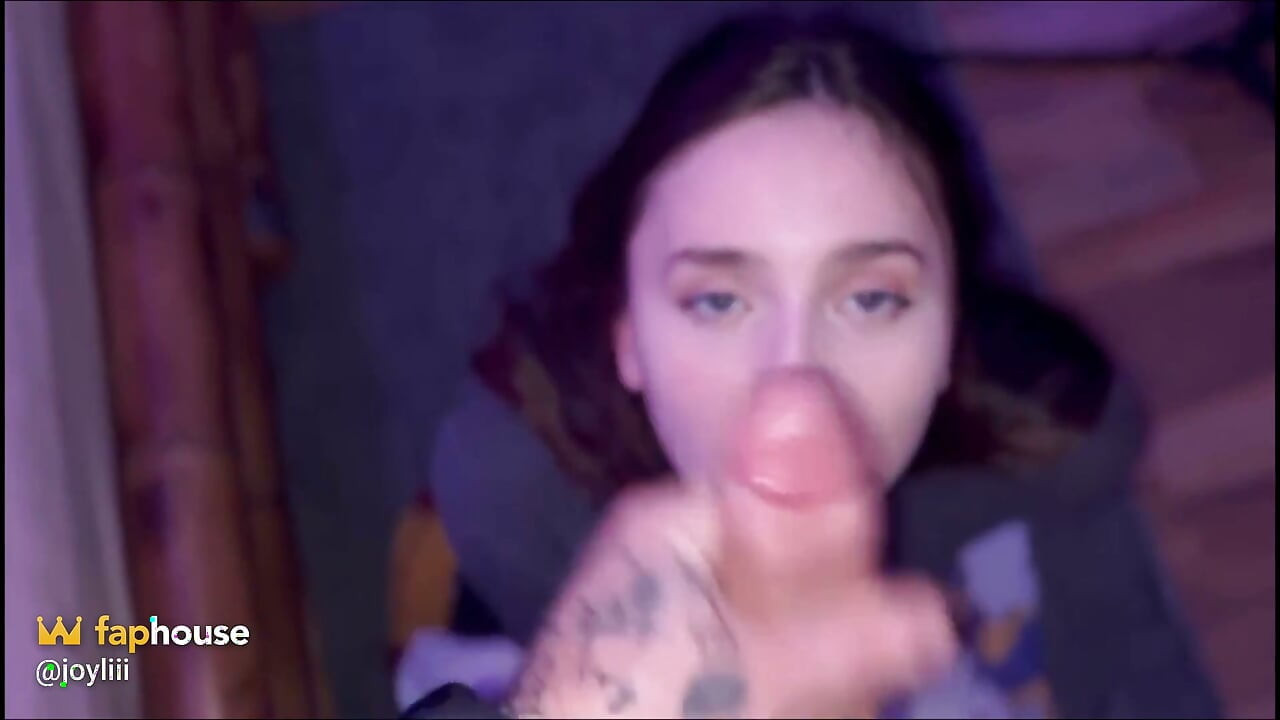 Joyliii Blows for the Cum