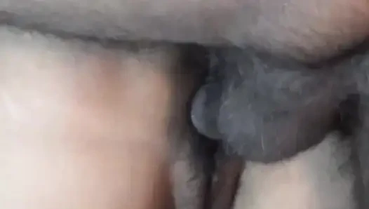 Aku memeriksa mesin seksi saudari iparku dan mendinginkannya.