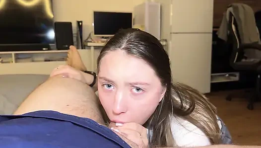 Onu 5 Dakikadır Tanıyorum Ve Şimdiden Sertçe Sevişiyorum