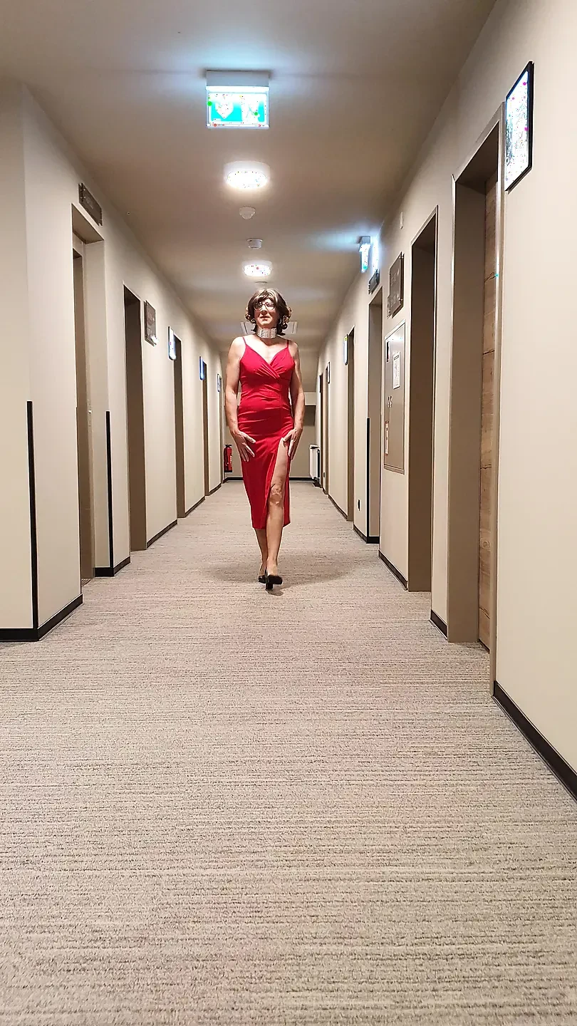 Tranny shows what’s under the dress