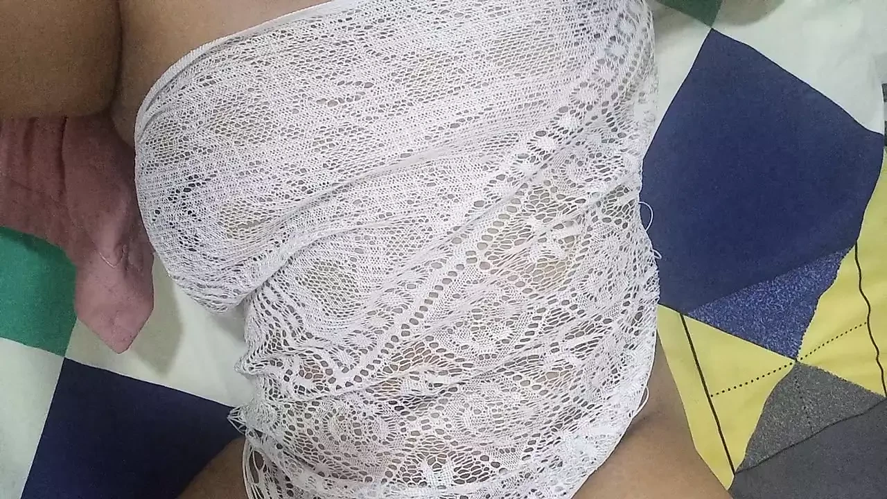 DELICIOUS IS TO FUCK HER!! MY TEACHER SHOWS ME HER TITS AND PUSSY IN FREE HOURS