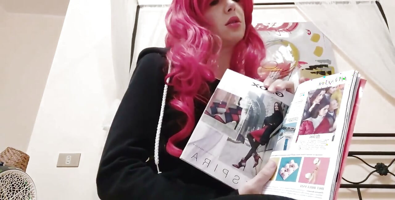 I Relax Leafing Through a Fashion Magazine the Models Are so Sexy and