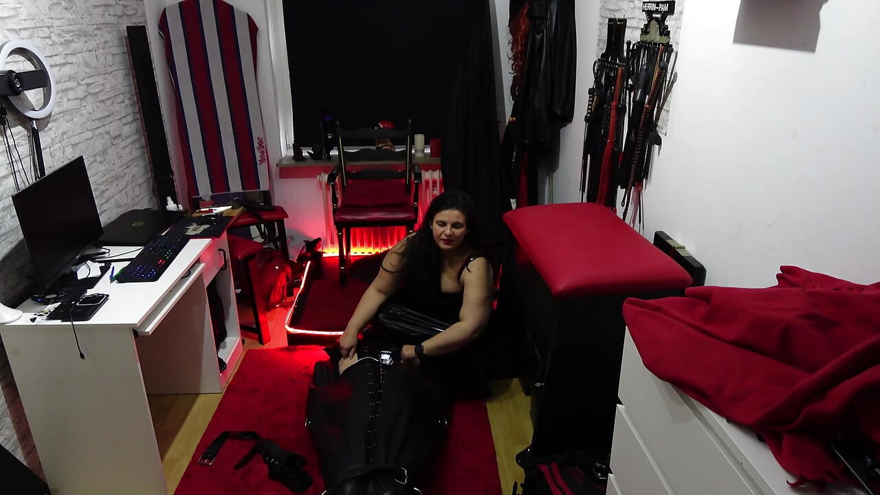 गुलाम पूरी तरह से बंधन बैग की दया पर है भाग 2-2