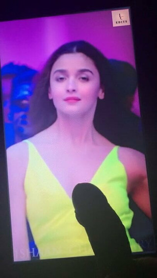 Alia Bhatt sperma eerbetoon 02