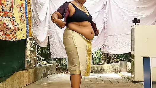 Kakak ipar kerala tradisional lagi pamer besarnya sambil topless