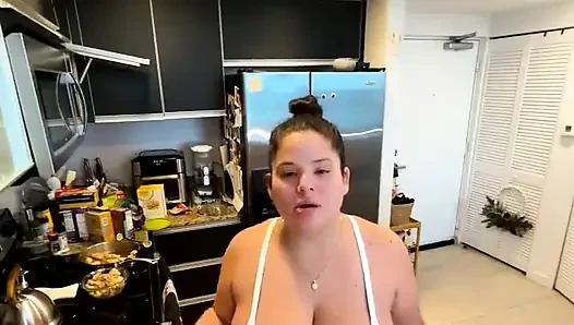 Dani Valentina ile canlı yayın