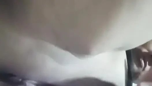 Nach dem mittagessen meine muschi spielen