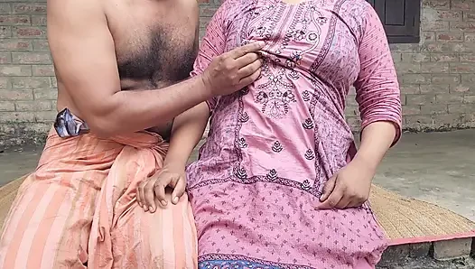 Outdoor Husband wife romantic sex video