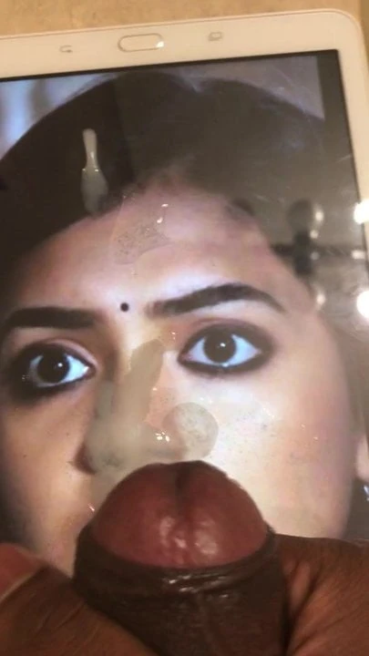 Nazriya nazim spottar och cumtribute