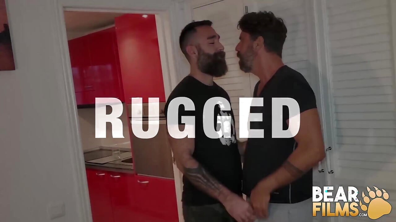 BEARFILMS hairy gay men Rob Hairy and Ale Tedesco bareback