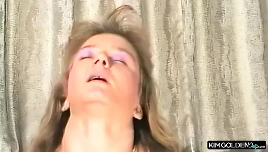 Heisse Gurken-Spielchen und tiefer Blowjob