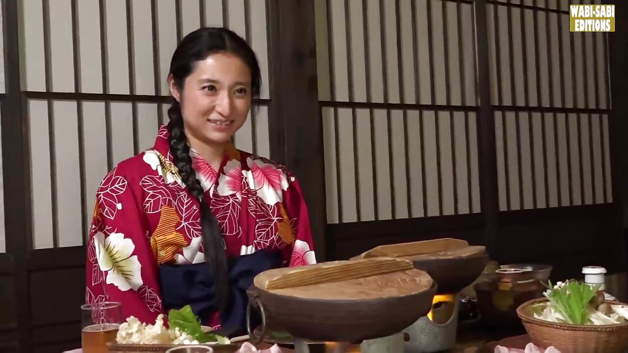 Erotisk dramateater: et sensuelt møte med en grasiøs vertshusinnehaverske.2