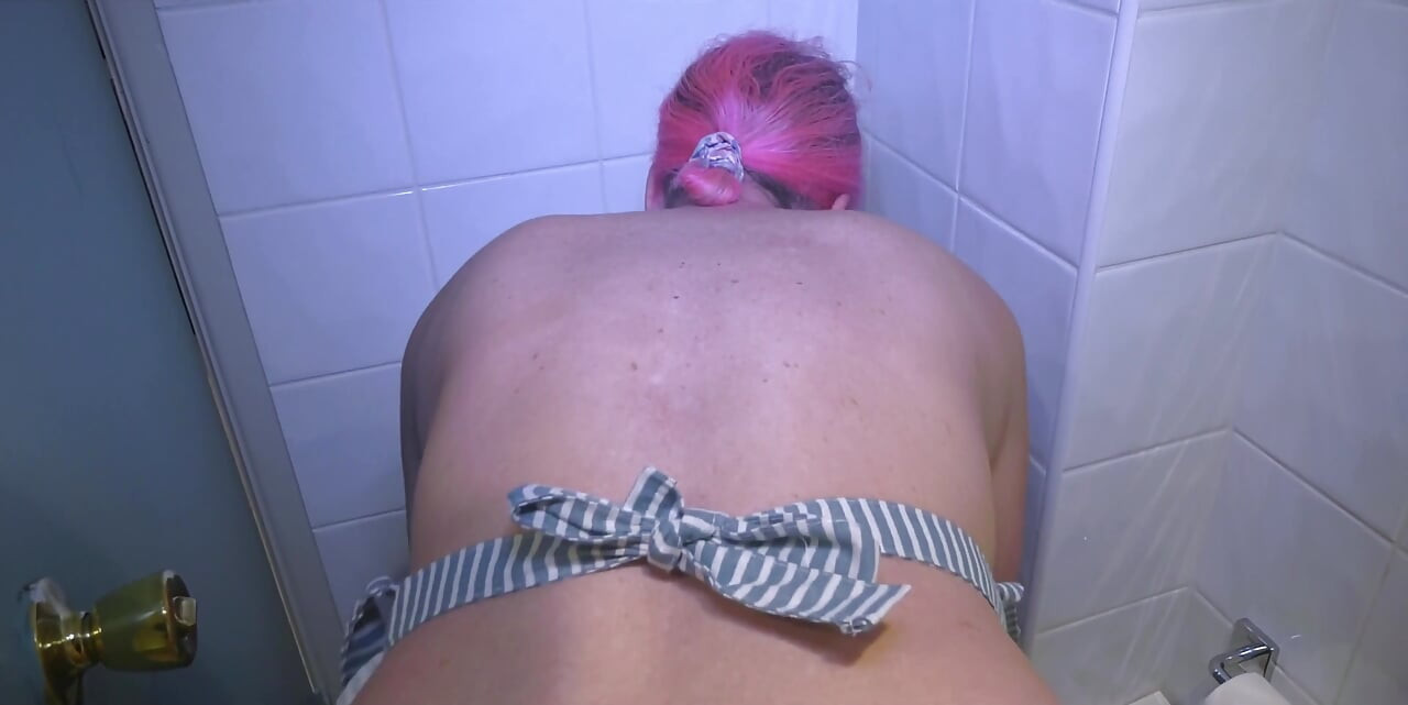 Stepmother Is Cleaning and Asks for Fuck