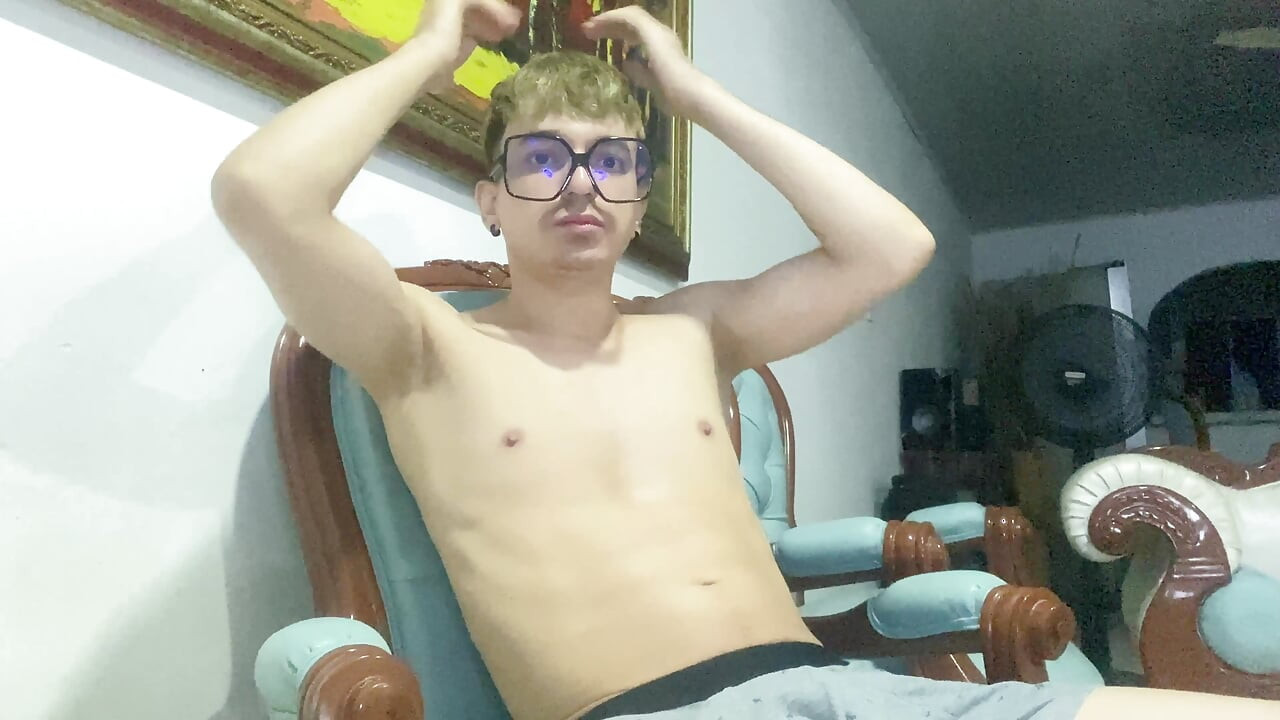Femboy playing with his cock and showing his hungry ass what a macho