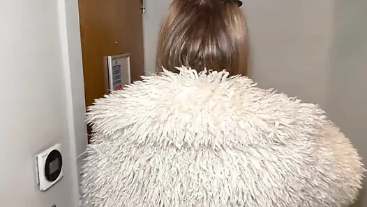 Sandie Candy Cumwalk