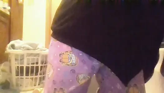 Coming Out of Shell Vibing Dancing Big Giant Sexy Ass