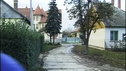 Kocasıyla Seks Yapmadan Önce Masaj Istiyor