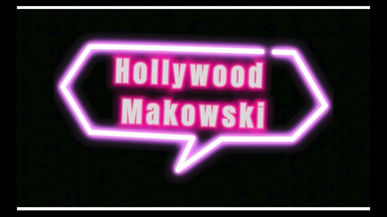 Ladyboy Mina, Mladá, Pevná prsa, Pert Zadek a Pták