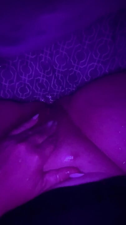 Cum filled cunt squirting so hard