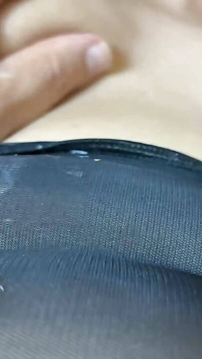 Brincou com a buceta da minha esposa saudita antes de eu colocar meu pênis na buceta dela