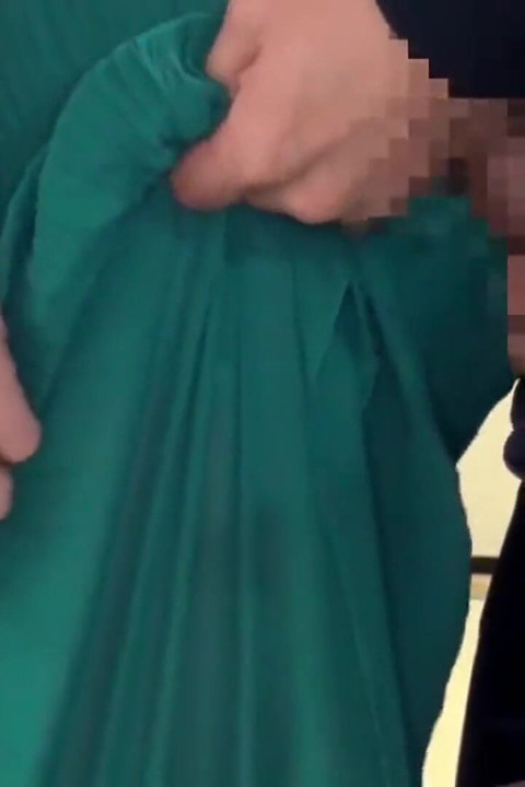 Komşu yalnız dul - yıllarca süren kısıtlama sonunda tehlikeli bir anı kırıyor - bölüm 1