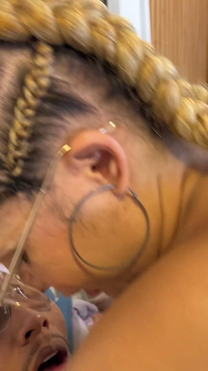 Unfaithful Married Woman Fills Her Mouth with Cum After a Hot Fuck with a Well-endowed Guy