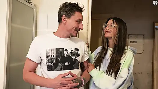 First Interview - Mit Nika Cyberslut Nackt in Der Badewanne